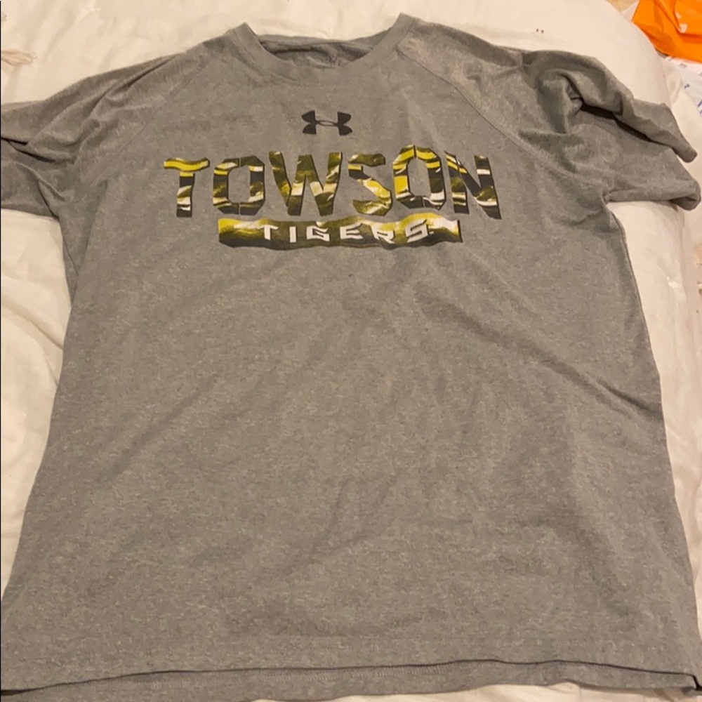 College t shirt